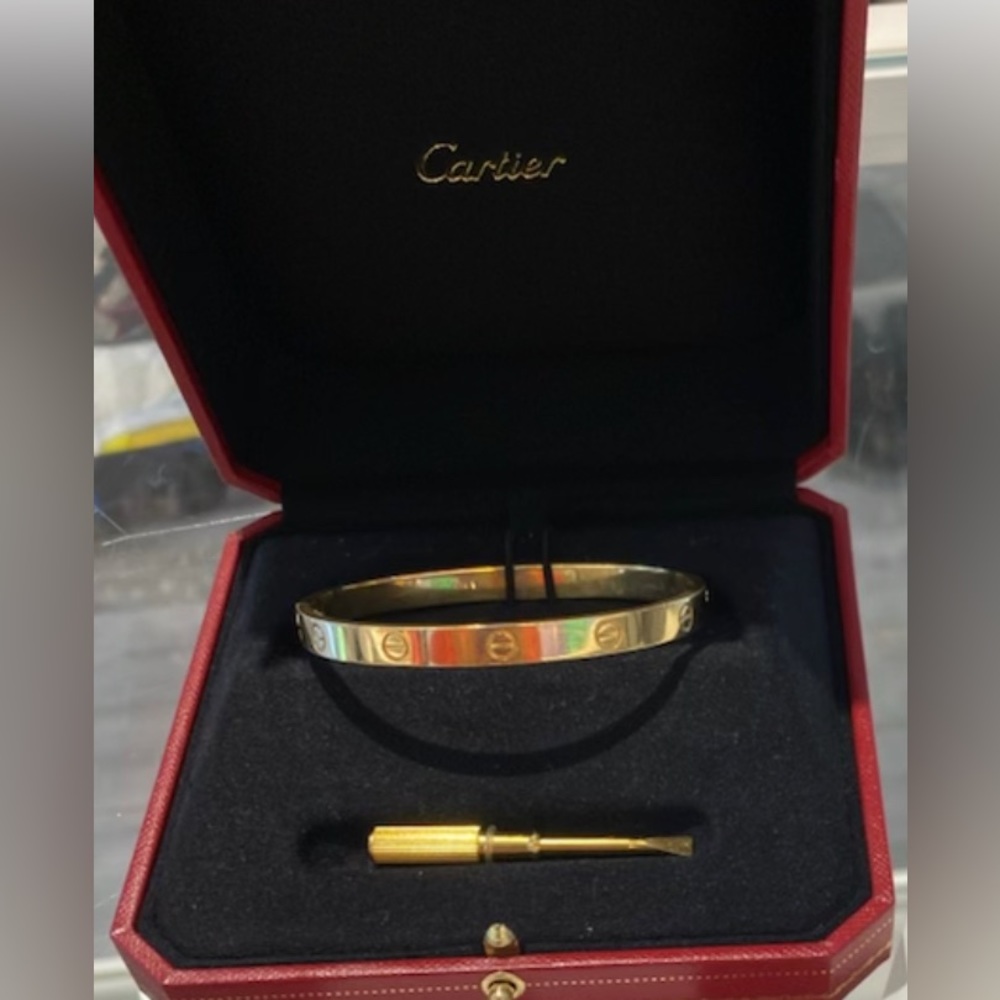 Cartier gold love bracelet size 19 year 2019